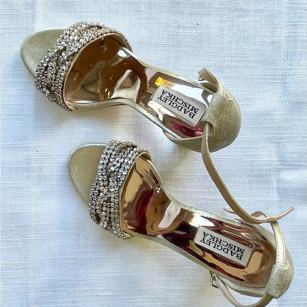 Badgley Mischka Glittering Gold Heels SIZE 7 Brand New - Picture 3 of 9
